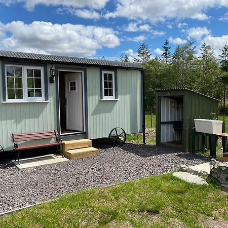 Wee Highland Hideaway Hut Villa ดัลมัลลีย์ ภายนอก รูปภาพ