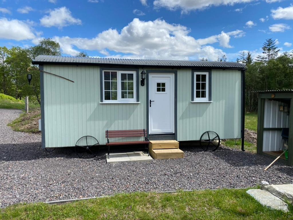 Wee Highland Hideaway Hut Villa ดัลมัลลีย์ ภายนอก รูปภาพ