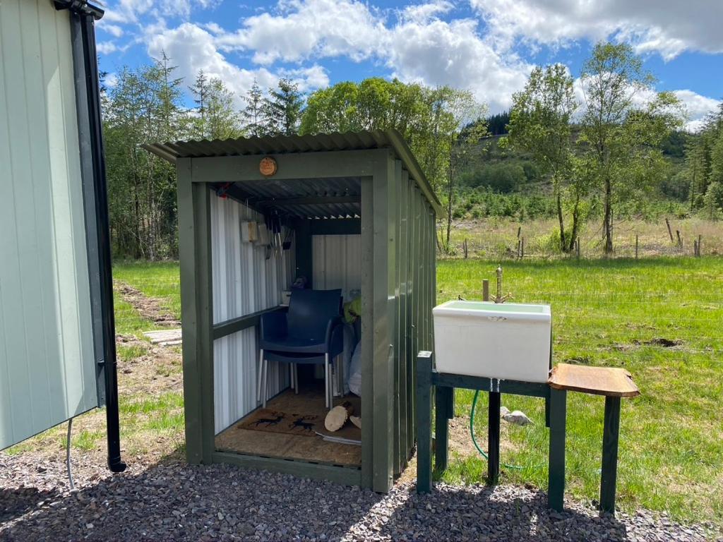 Wee Highland Hideaway Hut Villa ดัลมัลลีย์ ภายนอก รูปภาพ