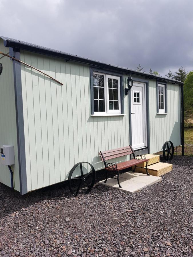 Wee Highland Hideaway Hut Villa ดัลมัลลีย์ ภายนอก รูปภาพ